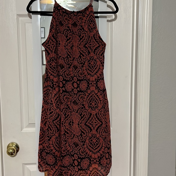 cute haltered midi cocktail dress - black & mauve - stylish & breathable! - Picture 3 of 3